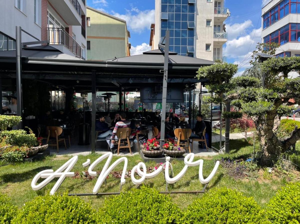 Sukaj * Tirana